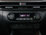 オートエアコンですので、車内を快適な空間に出来ます♪