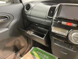 全国約700ヶ所のダイハツのお店で保証修理が受けられる&ldquo;全国サービスネットワーク&rdquo;だから、お引越し先や旅先でのトラブルにもご安心いただけます。