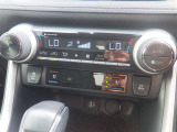 快適なドライブを楽しむための機能が装備されています!運転席から触れるので、使いやすいです!除菌プランいれていただくと、さらに清潔で安心していただけます!