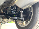 お車を安心してお乗りいただく為には、足回りの定期点検が欠かせません。サービスサポート(有償保証)では無料点検もご提供しており、安心のカーライフをお過ごしいただけるサポート体制が整っています。