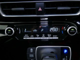 【オートエアコン】もちろんエアコン装備済み☆車内温度を設定すれば、風量・噴出し口が自動で設定温度に調整。ワンランク上の装備です!