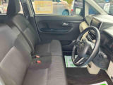 安全・安心な走行のために、納車前にダイハツのクルマを知り尽くしたエキスパートが基本性能に関わる機能や状態を徹底的に点検。消耗部品の交換など法定12ヶ月点検相当の点検・整備を実施しております
