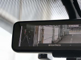 インテリジェントルームミラーです。クリアな後方視界で安全運転をサポートします。