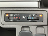 【シートヒーター&ベンチレーション】夏場は涼しい風でお尻や背中の熱やムレを防ぎ、冬はエアコンよりも早く温まってポカポカに!季節を問わず快適に過ごせます。