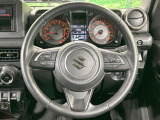 【純正革巻きステアリング】上質な革を使用することで、手にしっかり馴染みとても運転しやすいハンドルです♪