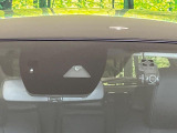 【i-ACTIVESENSE】走行中に前方の車両等を認識し、衝突しそうな時は警報とブレーキで衝突回避と被害軽減をアシスト。より安全にドライブをお楽しみいただけます。