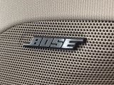 【BOSEサウンドシステム】メーカーオプションの高品位サウンドシステムを搭載。専用のチューニングが施された大小様々なスピーカーから良質なサウンドが奏でられ、臨場感あふれる音響空間を演出します。