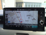 バックカメラで運転をサポートします。