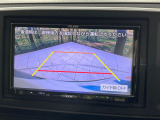 【バックカメラ】駐車時に後方がリアルタイム映像で確認できます。大型商業施設や立体駐車場での駐車時や、夜間のバック時に大活躍!運転スキルに関わらず、今や必須となった装備のひとつです!
