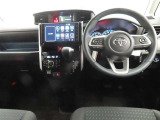 ぜひ展示車の運転席に座ってみてください。