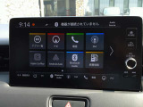 バックカメラで運転をサポートします。