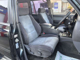 ユーザー買取車/4WD/1ナンバー/サンルーフ/リヤヒーター/シートヒーター/オートエアコン/センターデフロック/アルミ付きスタッドレスタイヤ/Bluetooth接続/ETC/スペアキー/取扱説明書