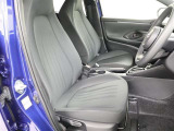 見えないところまで徹底洗浄!中古車をキレイで気持ちよくお乗りいただけるよう、トヨタ認定中古車はしっかりクリーニング。エンジンルームやシートを外した洗浄まで目に見えないところまで徹底的に洗浄しています。