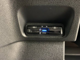 いまや快適なカーライフに欠かせないETCが付いています。
