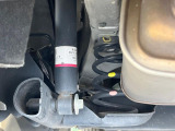 お車を安心してお乗りいただく為には、足回りの定期点検が欠かせません。サービスサポート(有償保証)では無料点検もご提供しており、安心のカーライフをお過ごしいただけるサポート体制が整っています。