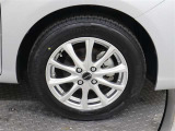 175/65R15サイズのタイヤになります。