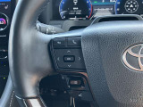 ステアリングスイッチ付きで運転中、前方から目線をそらすことなく、オーディオ等の操作が可能です!