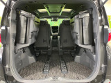普段のお買い物や通勤、送迎等に十分な荷室スペースを確保しております。セカンドシートを倒すと、大きな荷物の積載も可能です♪