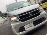 明るいデスチャージ式ヘッドライト仕様となっております。