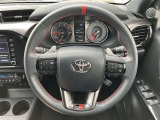手にしっかりと馴染むとても運転しやすいハンドルです。是非一度、実際に触ってお確かめください!