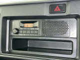 天候・交通情報収集の必需品。AM・FMラジオ付き。