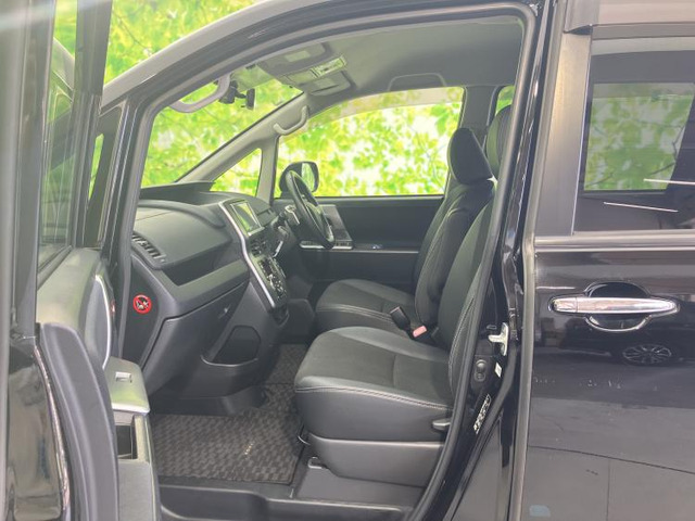 トヨタ ヴォクシー 2.0 ZS 煌Z の中古車詳細 (75,600km, ブラック