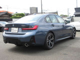 BMW・MINI認定中古車には2年間または1年間の無料保証を付帯。ご購入後も安心して、BMW・MINIならではの走りをお楽しみいただけます。