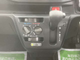 店内では季節で変わるダイハツオリジナルの美味しいスイーツとドリンクでおもてなしいたします。
