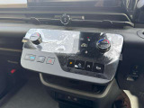 オートエアコンで簡単操作が出来ますよ(^^)