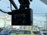 安全装備にプラス今では必需品となったドライブレコーダーも付いてます★