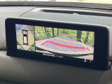 【360&deg;ビューモニター】専用のカメラにより、上から見下ろしたような視点で360度クルマの周囲を確認することができます☆死角部分も確認しやすく、狭い場所での切り返しや駐車もスムーズに行えます。