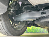 お車を安心してお乗りいただく為には、足回りの定期点検が欠かせません。サービスサポート(有償保証)では無料点検もご提供しており、安心のカーライフをお過ごしいただけるサポート体制が整っています。