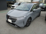 上質をまとったコンパクトカーAURA