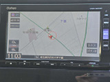 7インチ純正メモリーナビ(VXM-165VFi)を装着しています。目的地設定やルート案内もスムーズに行えます。