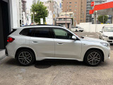 サービスにはドイツ本国と同様に教育と訓練を受け、BMWを知り尽くした「マイスターメカニック」が数多く在籍しております。納車前点検整備で、お客様に安心と安全をお届けいたします。