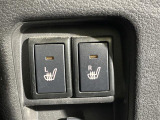 【シートヒーター】シートを温めてくれる暖房機器です!長時間座っていると負担が掛かりやすい背中や腰、または冬場などの寒い日に冷えやすい脚部に快適なぬくもりを伝えます。