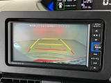 【バックモニター】駐車には欠かせないバックカメラを装備!カラーで後方をモニタリング。安全でゆとりのある駐車をサポートします。