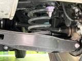 お車を安心してお乗りいただく為には、足回りの定期点検が欠かせません。サービスサポート(有償保証)では無料点検もご提供しており、安心のカーライフをお過ごしいただけるサポート体制が整っています。