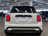 全てのMINIに全国のMINI正規ディーラーでご利用いただける保証をお付けしてご納車させていただいております(一部特殊車両を除く)。