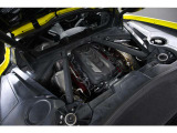 6.2L V型8気筒OHV、502ps/65.0kgm、全長&times;全幅&times;全高mm 4630&times;1940&times;1225mm、車両重量 1670kg