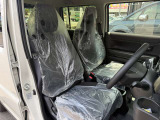 当店では、販売車両は納車前に1台1台心を込めて仕上げ作業を行って納車いたします!ご満足感を感じて頂けるよう、仕上げ作業・徹底清掃を実施致します!!