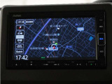 純正スタンダードインターナビ(VXM-224VFi)&バックカメラが装備されているので、普段の使い勝手もロングドライブも快適です。