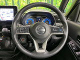 【ステアリングスイッチ】運転中、前方から目線をそらすことなく、オーディオ等の操作が可能な便利機能!安心&快適なドライブを演出してくれます♪