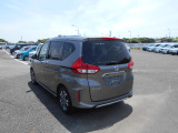 新車ディーラーの中古車コーナーです。保証・整備料金は車両価格に含まれております。諸費用まで入った支払総額は魅力的な価格になっていると思います。
