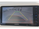 バックモニター付ですので、車庫入れも駐車もラクラクです。