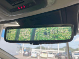 【デジタルインナーミラー】後席の大きな荷物や同乗者で後方が確認しづらい時でも安心!カメラが撮影した車両後方の映像をルームミラー内に表示。クリアな視界で状況の確認が可能です!