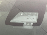 【トヨタセーフティセンス】走行中に前方の車両等を認識し、衝突しそうな時は警報とブレーキで衝突回避と被害軽減をアシスト。より安全にドライブをお楽しみいただけます。