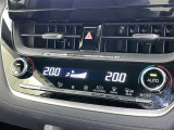 左右独立温度コントロールフルオートエアコンです。運転席、助手席それぞれで独立して温度設定ができます。冷え性の方が乗っても安心ですね♪