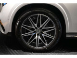 メルセデスの認定中古車「サーティファイドカー」では、万一お車が故障した場合も、ご購入後1年間もしくは2年間※は走行距離にかかわらずメルセデス・ベンツ正規サービスネットワークで無料修理いたします