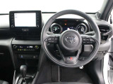 運転席廻りです。
